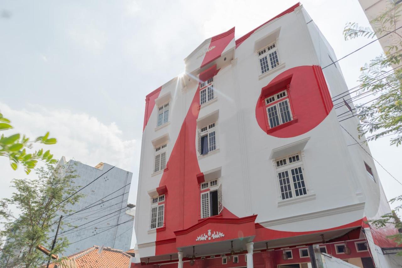 Oyo 1111 Pasar Baru Inn จาการ์ตา ภายนอก รูปภาพ